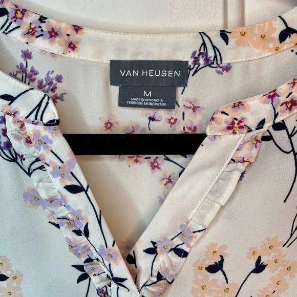 Beautiful women’s Van Heusen blouse top. - Picture 4 of 5
